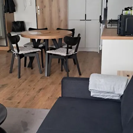 Drwecka Z Indywidualnym Garazem