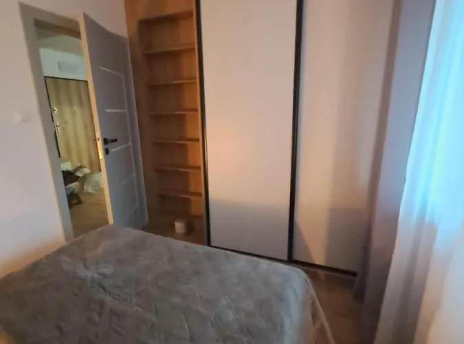 Drwecka Z Indywidualnym Garazem