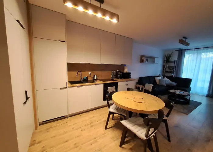 Drwecka Z Indywidualnym Garazem