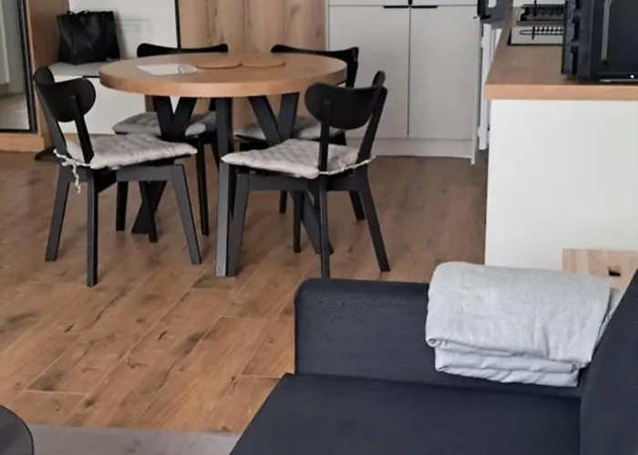 Drwecka Z Indywidualnym Garazem